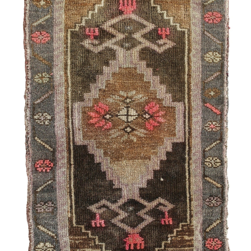 No. 345 Petite Rug - 1'9" x 3'1" - Canary Lane