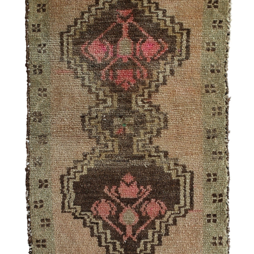 No. 349 Distressed Petite Rug - 1'6.5" x 2'9" - Canary Lane