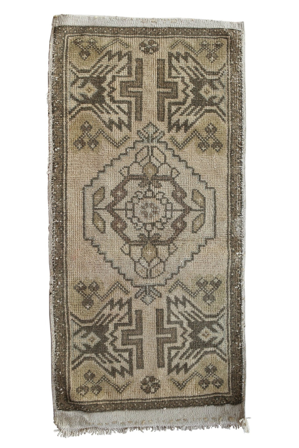 No. 351 Faded Petite Rug - 1'8