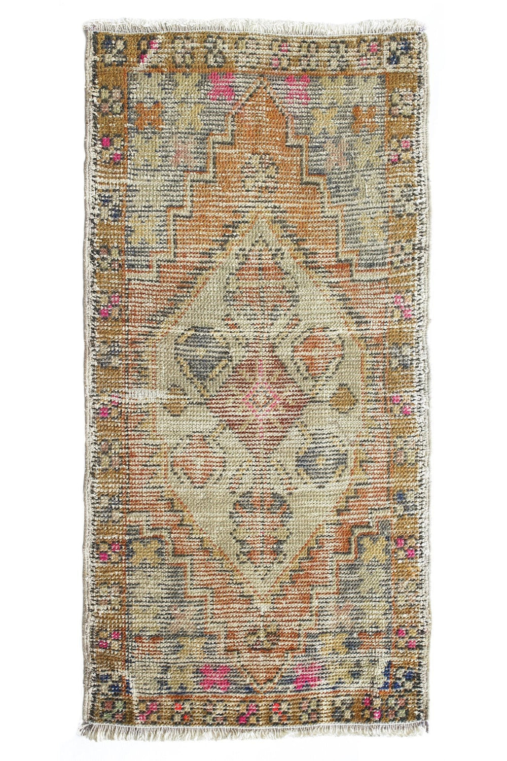 No. 368 Distressed Petite Vintage Rug - 1'7