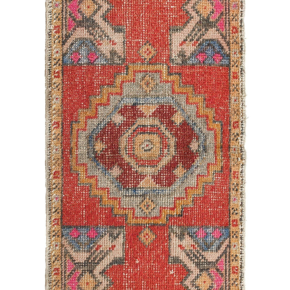 No. 376 Petite Rug - Canary Lane