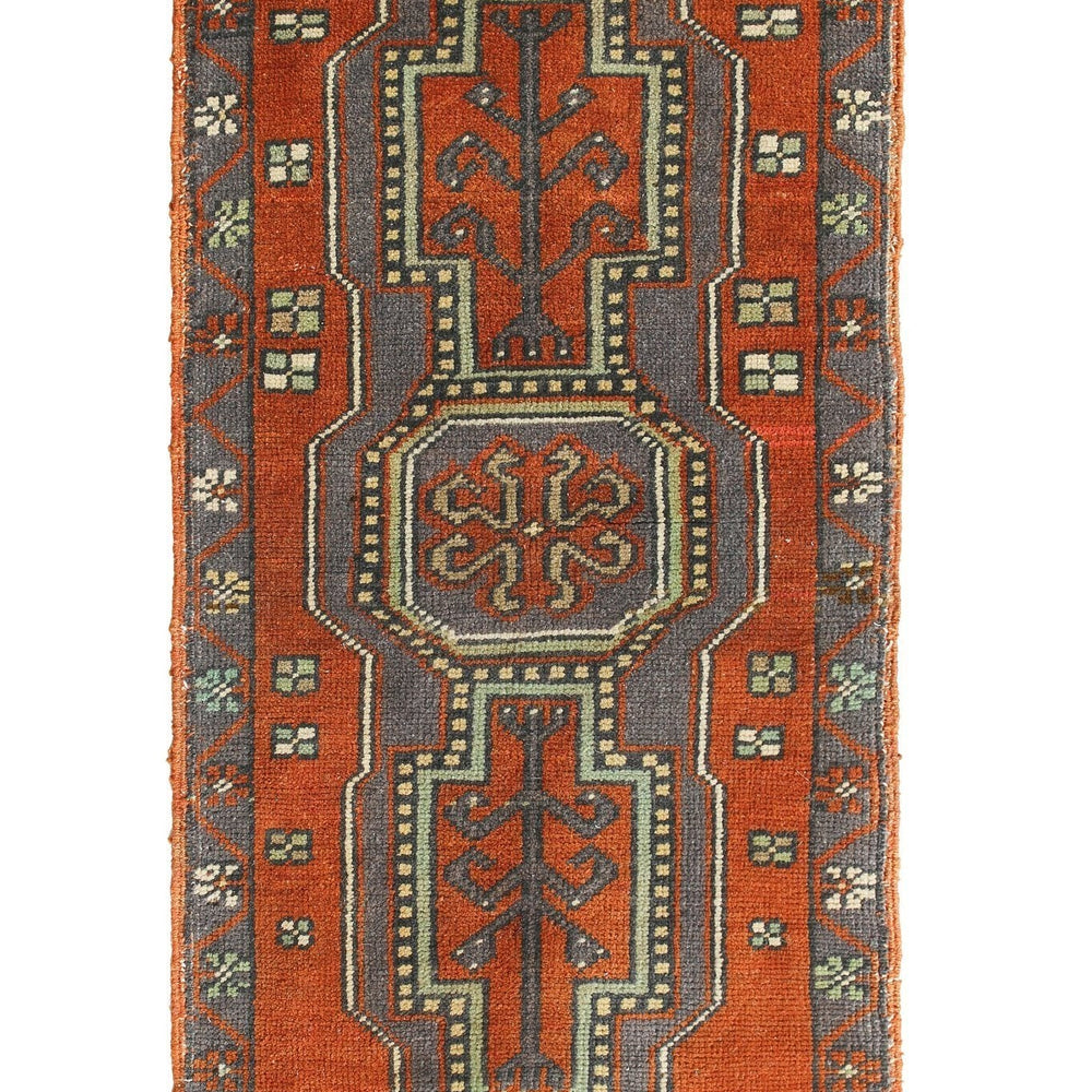 No. 382 Petite Vintage Rug - 1'7" x 3'3" - Canary Lane