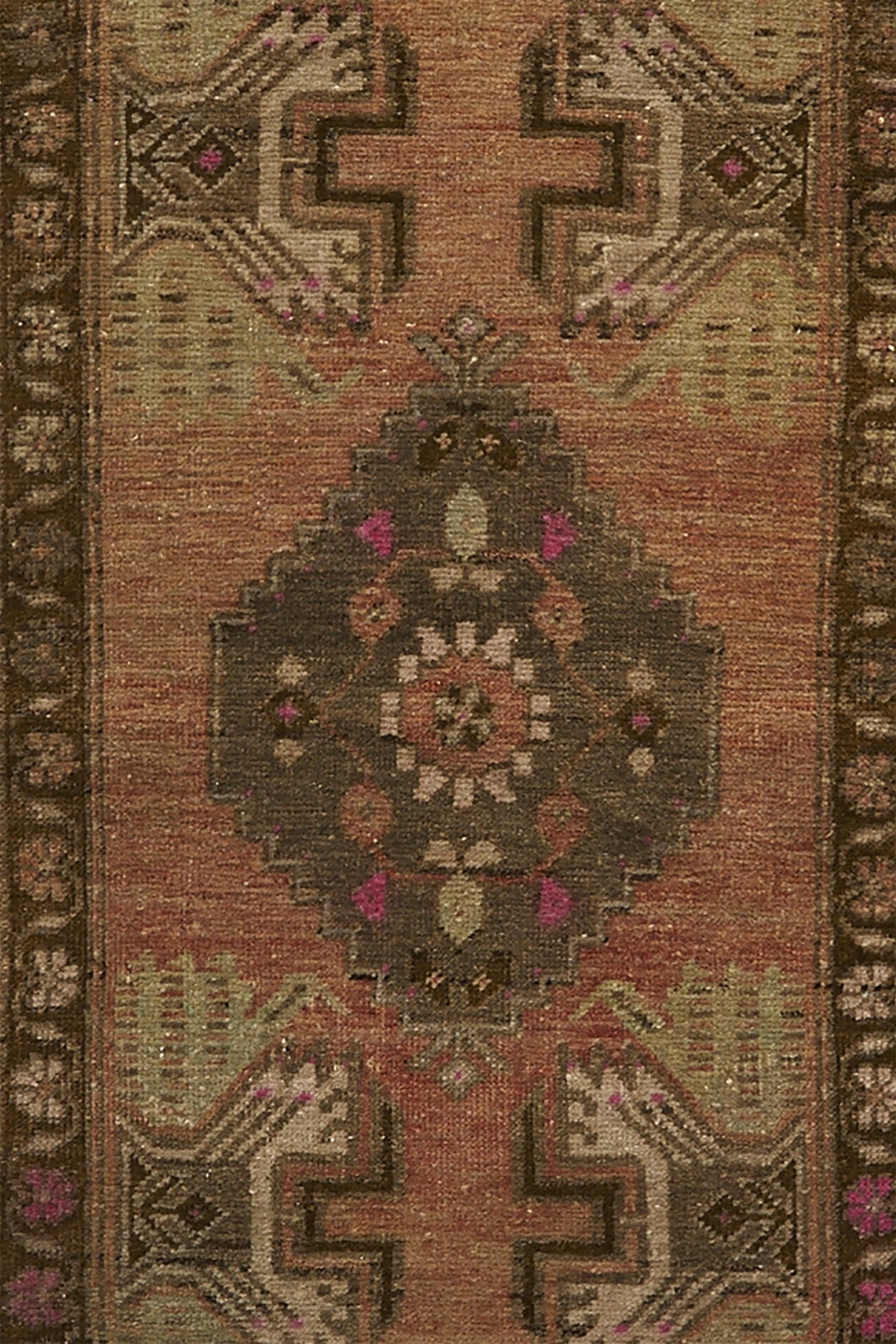 No. 648 Mini Rug - 1'6'' x 2'11'' - Canary Lane