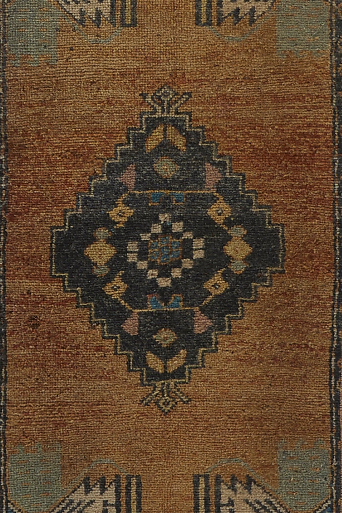 No. 727 Mini Rug - 1'4" x 3'10" - Canary Lane