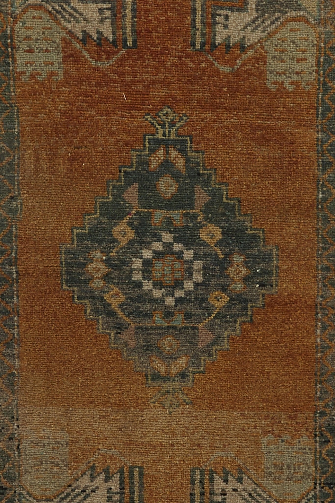 No. 753 Mini Rug - 1'6" x 3'11" - Canary Lane