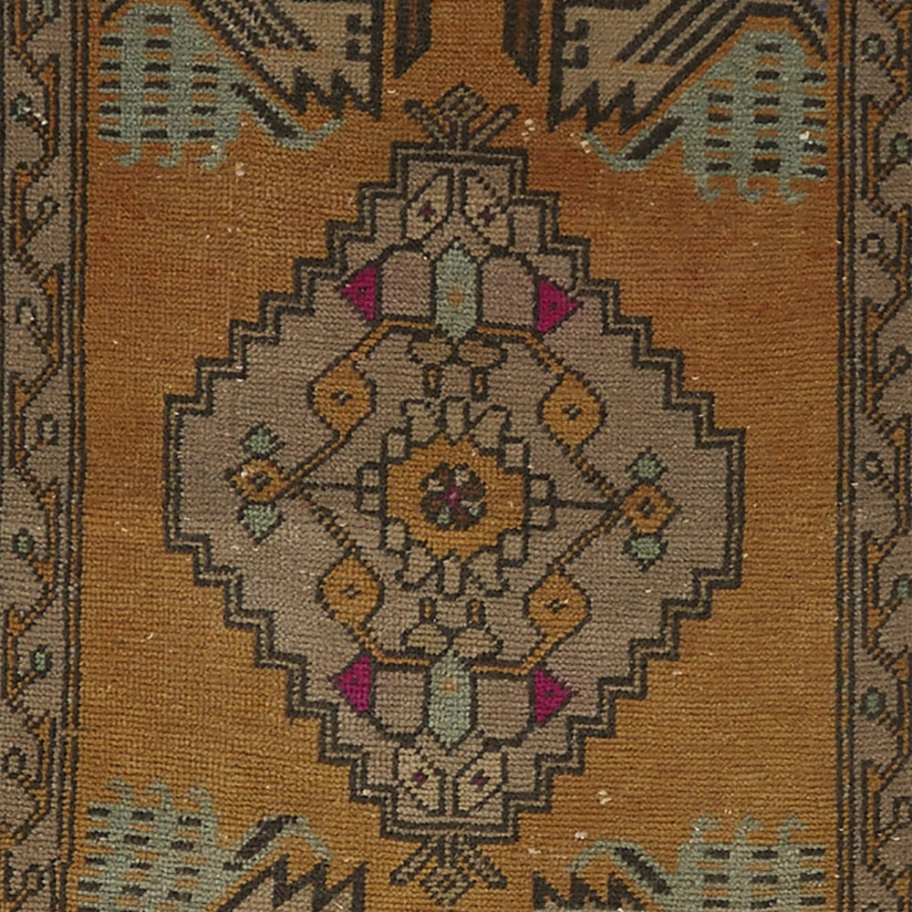 No. 781 Mini Rug - 1'8" x 3'9" - Canary Lane