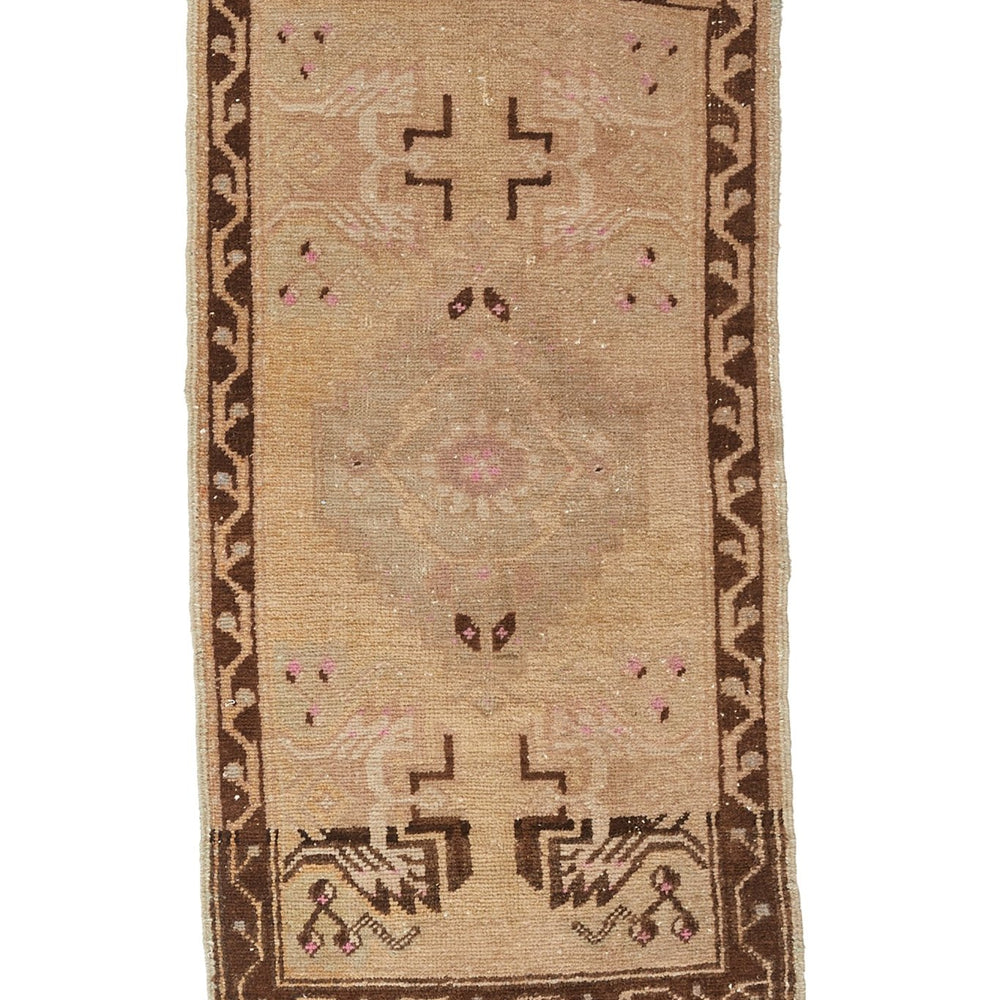 No. 875 Mini Rug - 1’6” x 3’3” - Canary Lane