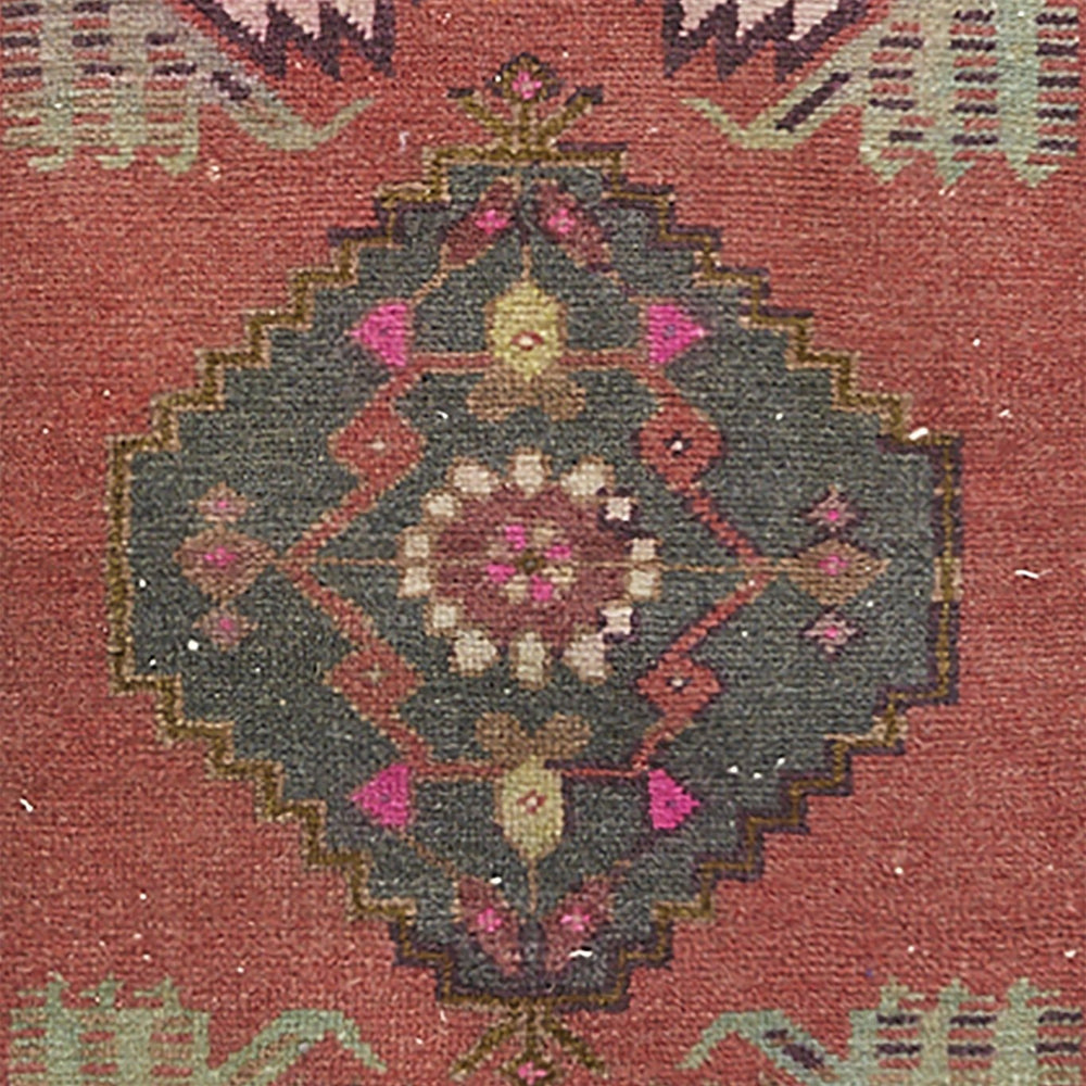 
                      
                        No. 955 Petite Rug - 1'9" x 3'7" - Canary Lane
                      
                    