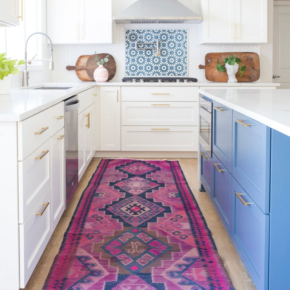 
                  
                    'Olivia' Vintage Heirloom Turkish Kilim Runner - 3'2'' x 12'7'' - Canary Lane
                  
                
