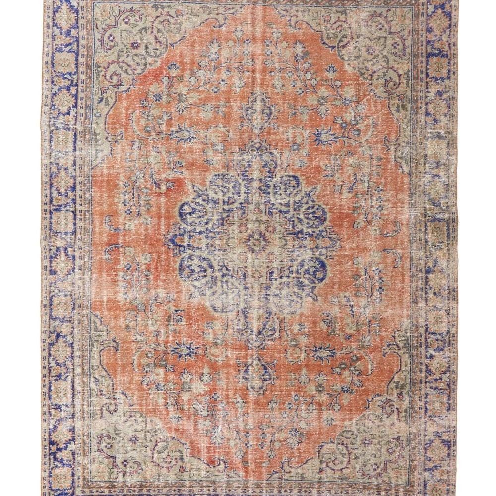 
                  
                    'Sagittarius' Turkish Vintage Area Rug - 7'10" x 11'2" - Canary Lane
                  
                