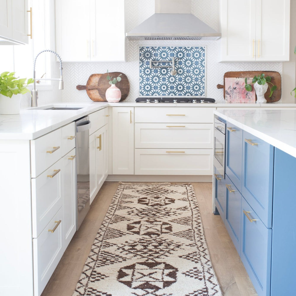 
                  
                    'Sonoma' Vintage Turkish Runner - 2'8'' x 13'10.5'' - Canary Lane
                  
                