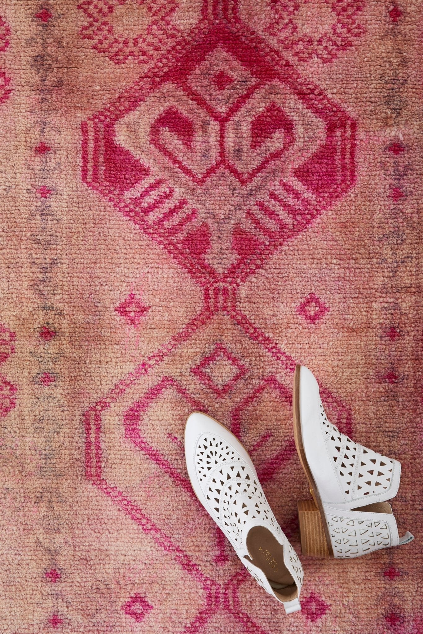 'Souffle' Turkish Ombré Runner Rug - 2'7'' x 12'8'' - Canary Lane