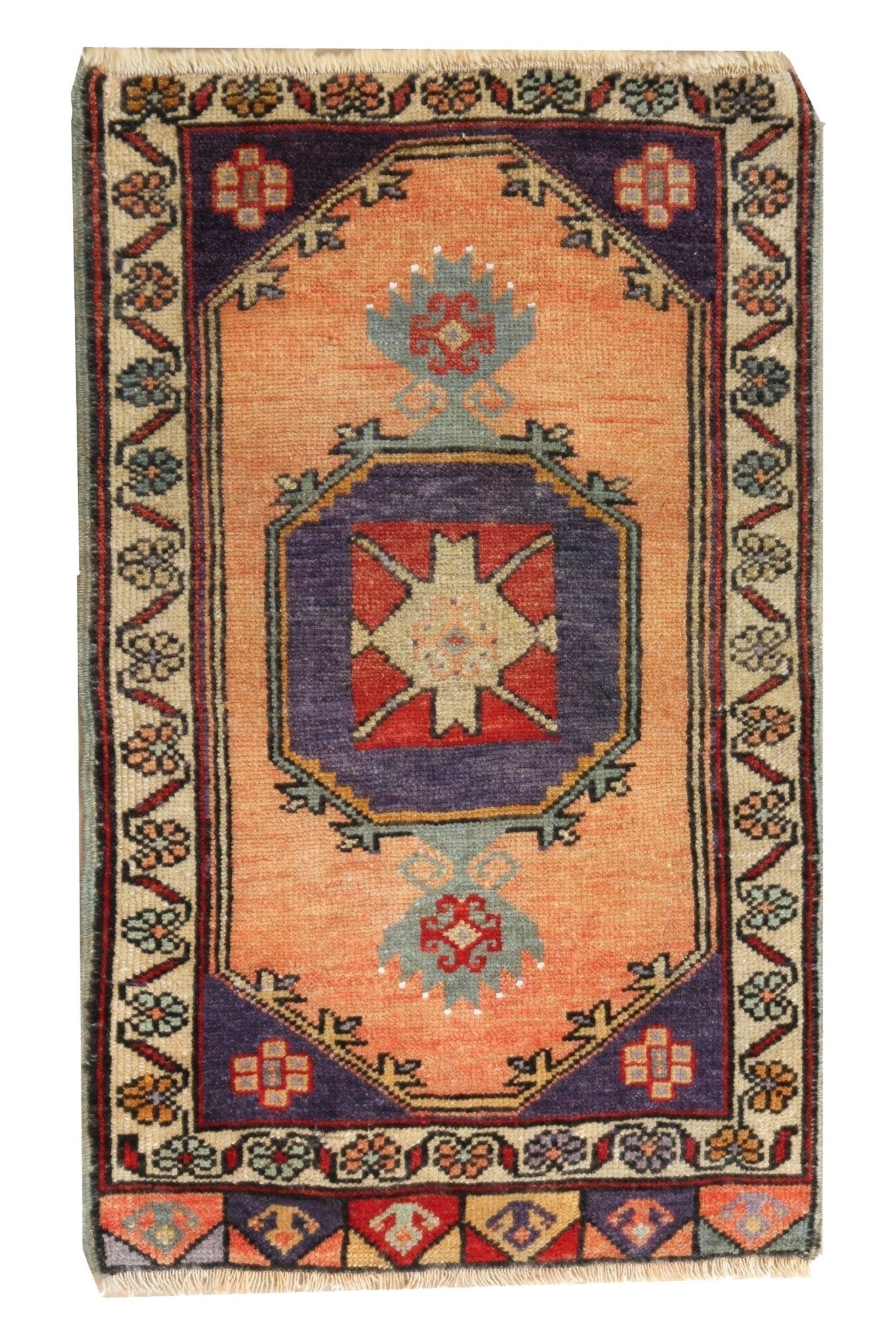 Turkish Vintage Mini Rug No. 227 - 1'6.5'' x 2'8'' - Canary Lane