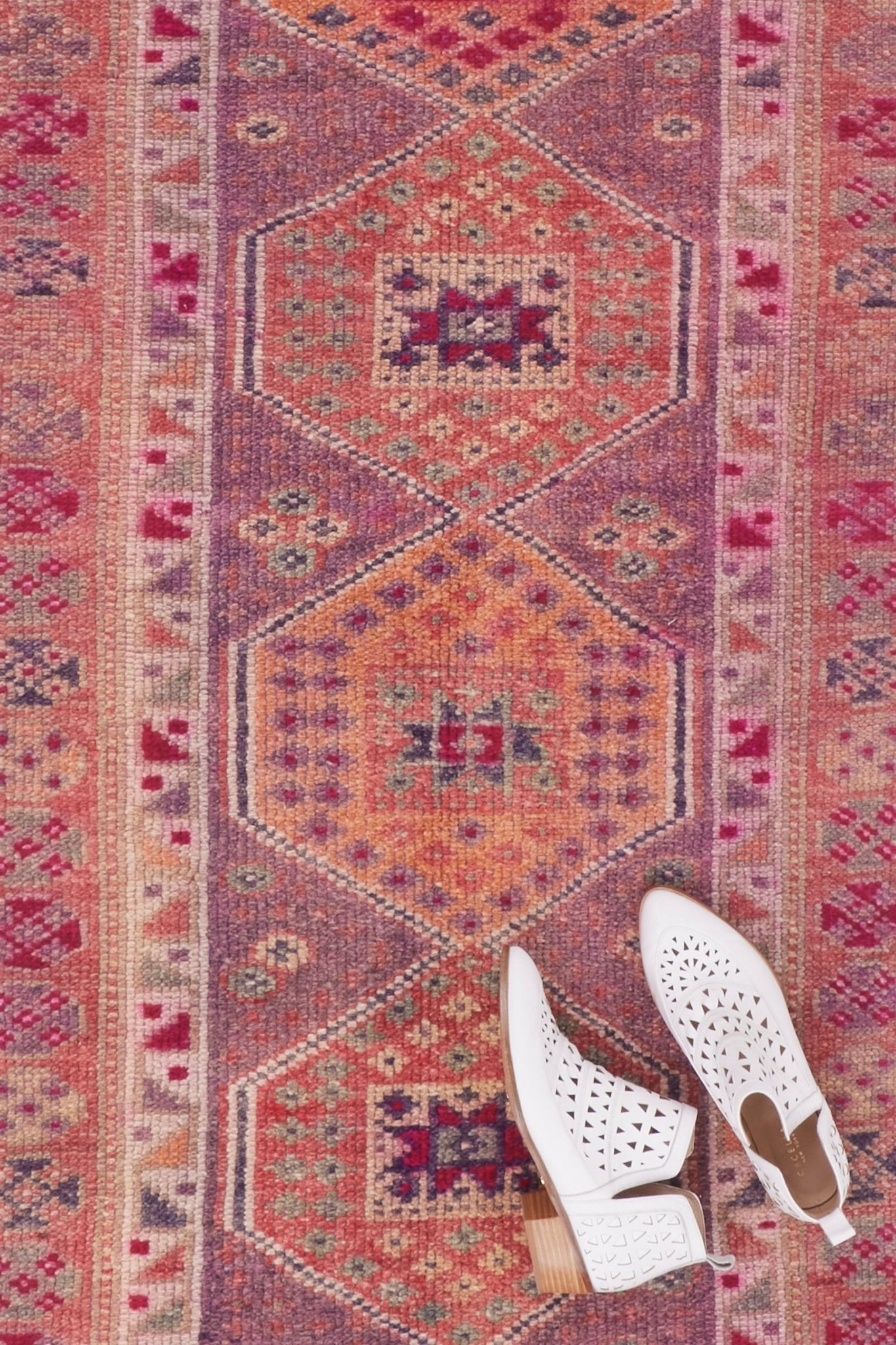 'Veronia' Turkish Vintage Runner - 2'5" x 13'1" - Canary Lane