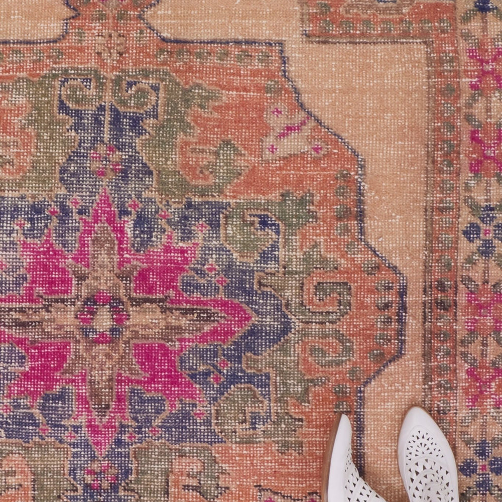 
                  
                    'Winslow' Distressed Vintage Oushak Area Rug - 4'4'' x 7'6'' - Canary Lane
                  
                