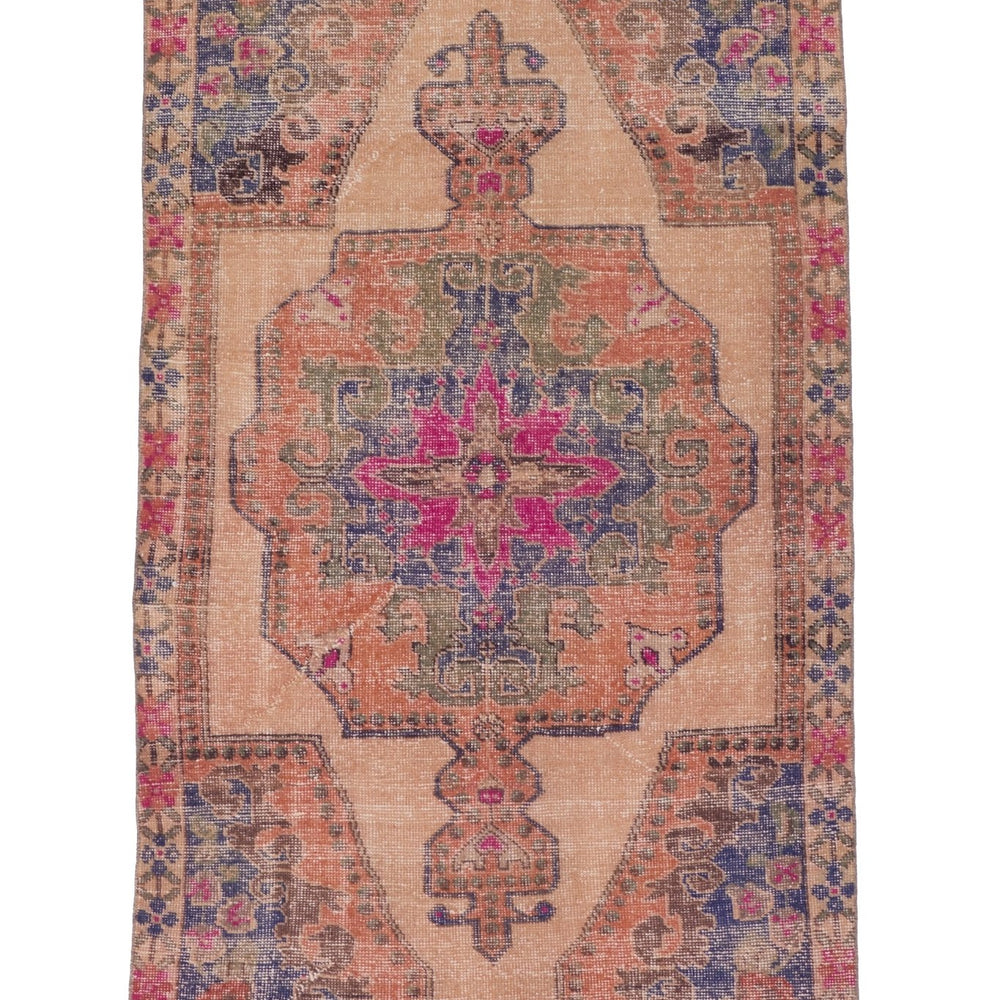 
                  
                    'Winslow' Distressed Vintage Oushak Area Rug - 4'4'' x 7'6'' - Canary Lane
                  
                