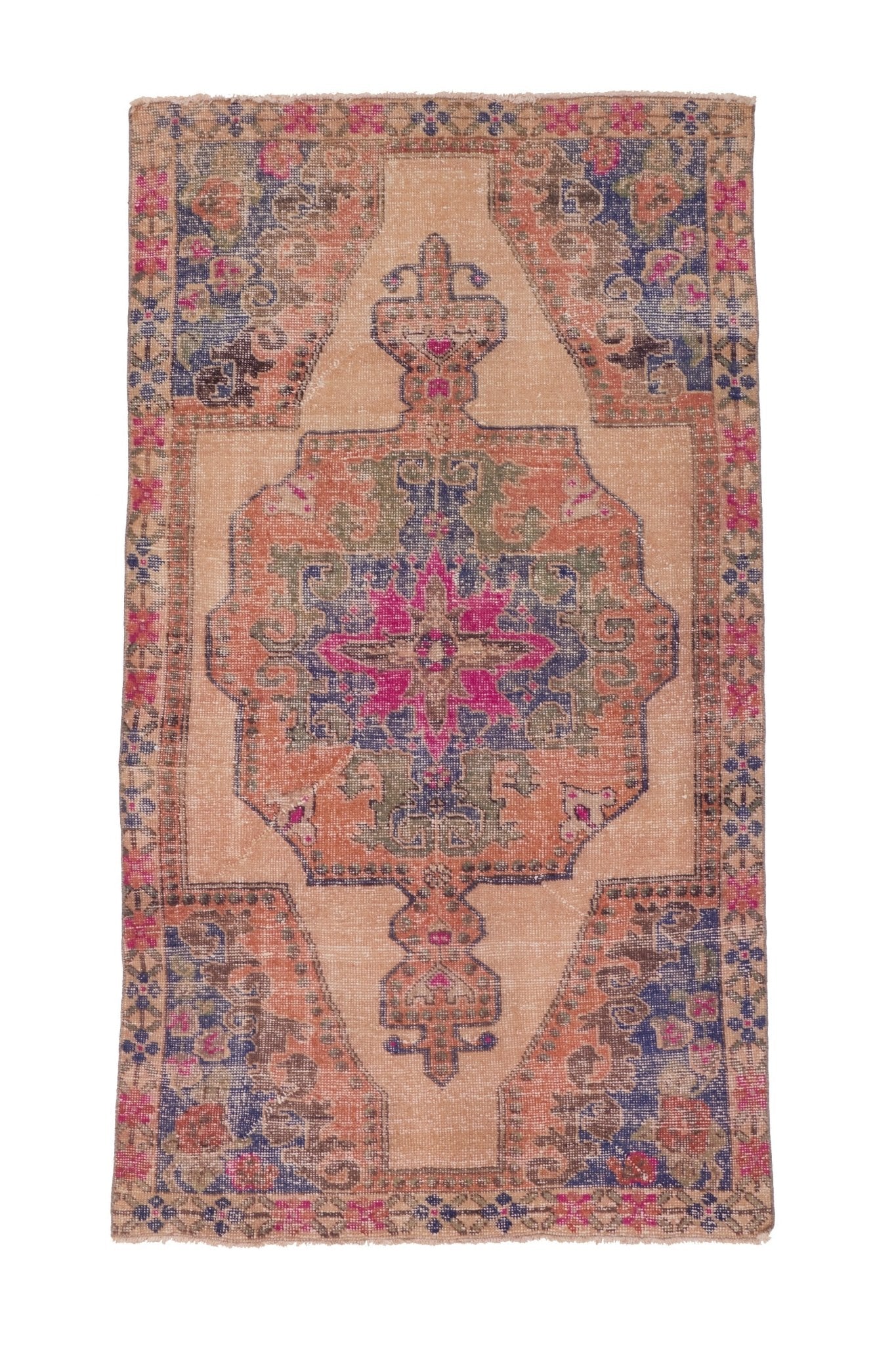 'Winslow' Distressed Vintage Oushak Area Rug - 4'4'' x 7'6'' - Canary Lane