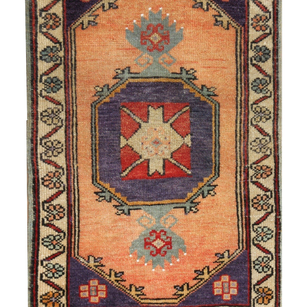 
                  
                    Turkish Vintage Mini Rug No. 227 - 1'6.5'' x 2'8'' - Canary Lane - Curated Textiles
                  
                
