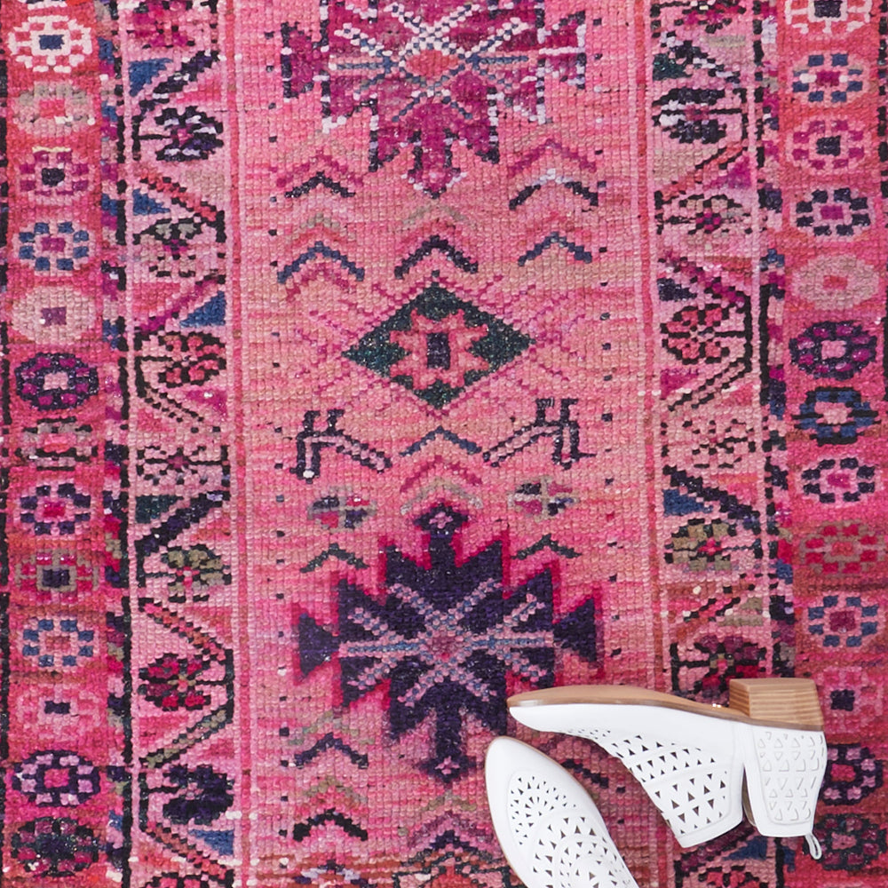 
                  
                    'Daisy' Vintage Turkish Runner - 2'9'' x 9'6" - Canary Lane - Curated Textiles
                  
                