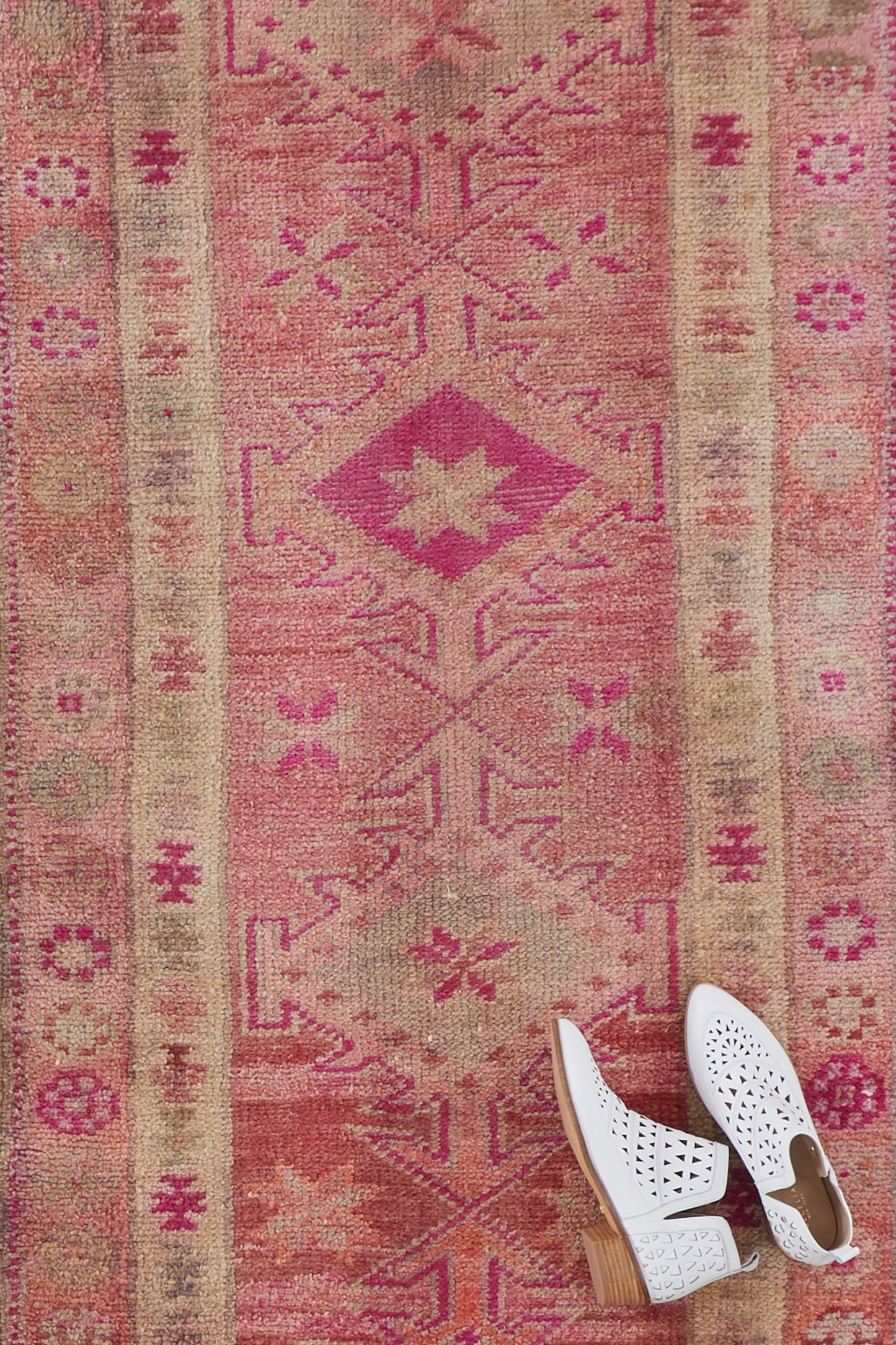 
                  
                    'Snapdragon' Ombré Vintage Turkish Runner - 2'10'' x 17'8" - Canary Lane - Curated Textiles
                  
                