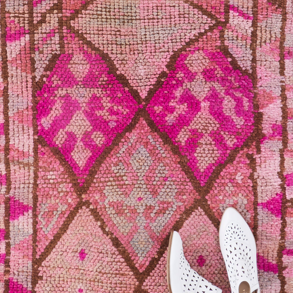 
                  
                    'Bubble Gum' Turkish Vintage Rug - 2'7'' x 11'8" - Canary Lane - Curated Textiles
                  
                