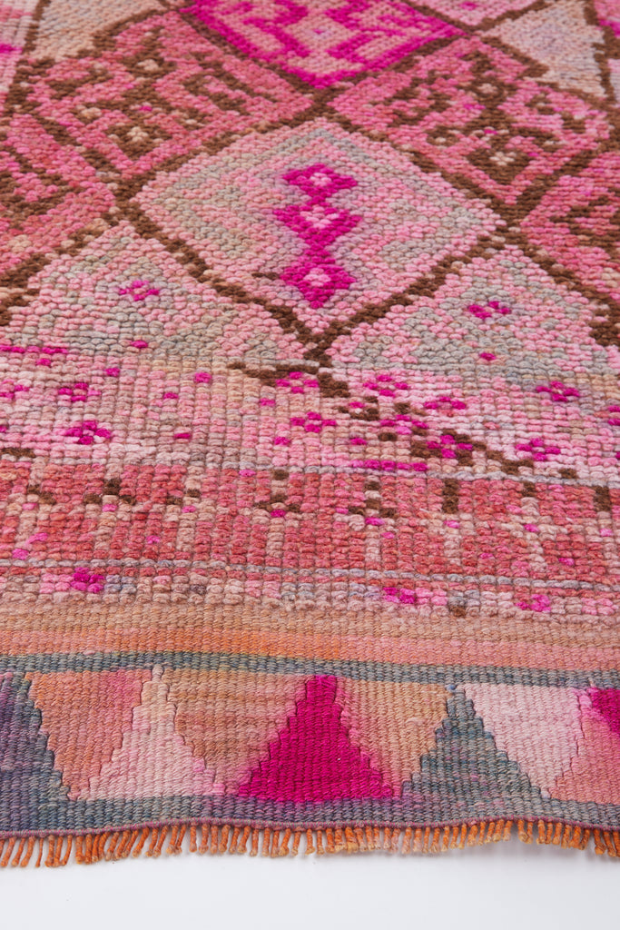 'Bubble Gum' Turkish Vintage Rug - 2'7'' x 11'8" - Canary Lane - Curated Textiles