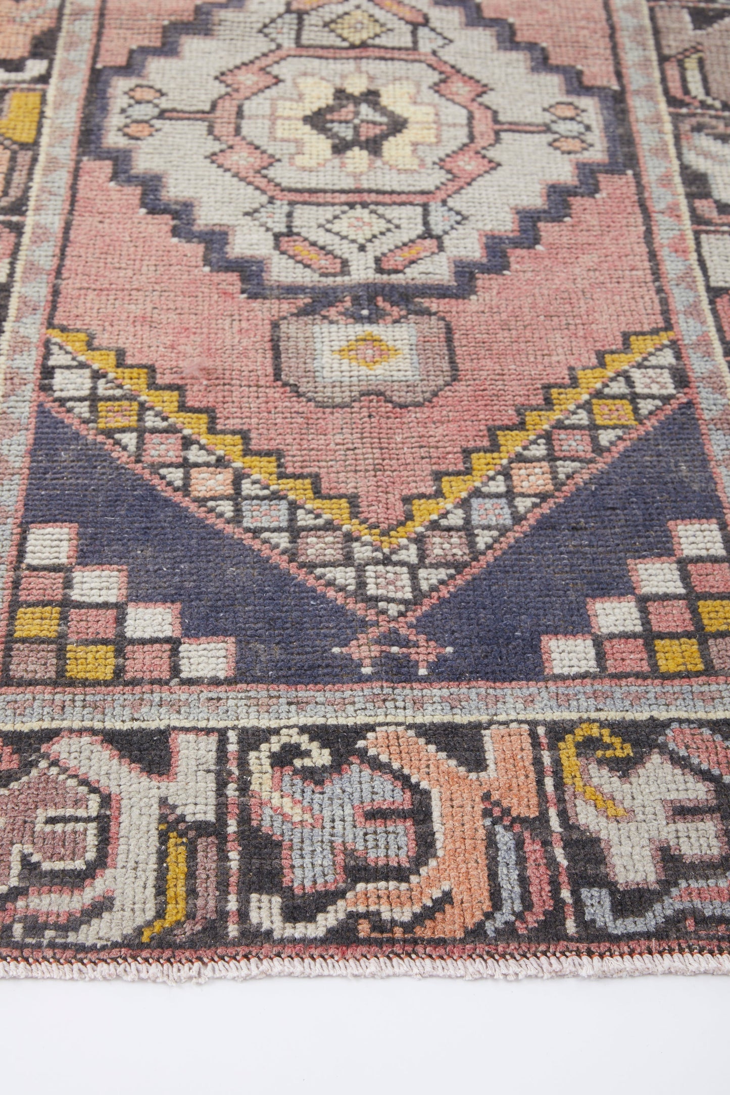 
                  
                    'Dragonfly' Vintage Turkish Runner - 2'8.5'' x 9'7" - Canary Lane - Curated Textiles
                  
                
