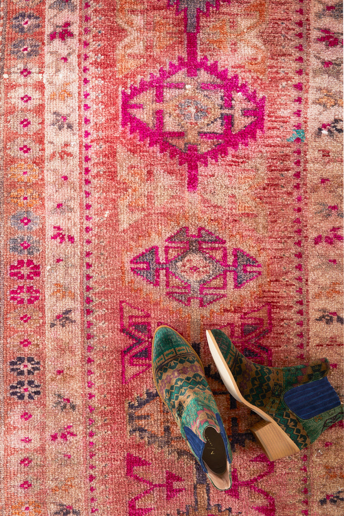 'Fleur' Turkish Ombré Runner Rug - 2'7'' x 14'7'' - Canary Lane - Curated Textiles
