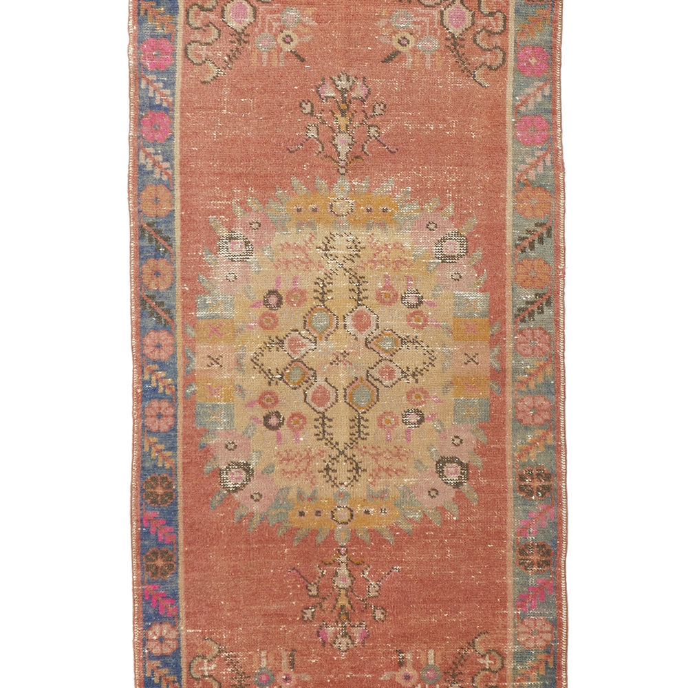 'Eden' Vintage Turkish Ombre Rug - 2'9" x 6' - Canary Lane - Curated Textiles