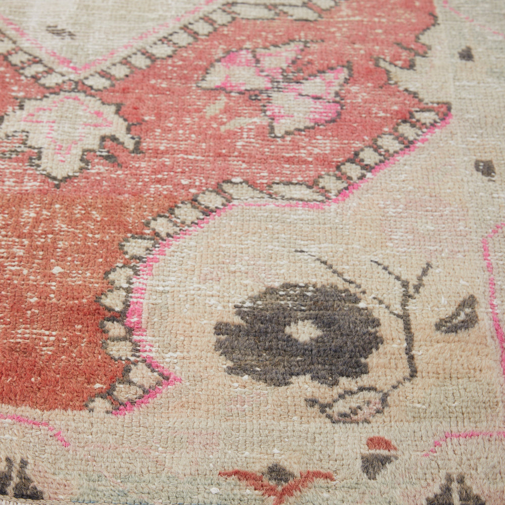 
                  
                    'Sierra' Vintage Turkish Rug - 2'11" x 4'11" - Canary Lane - Curated Textiles
                  
                
