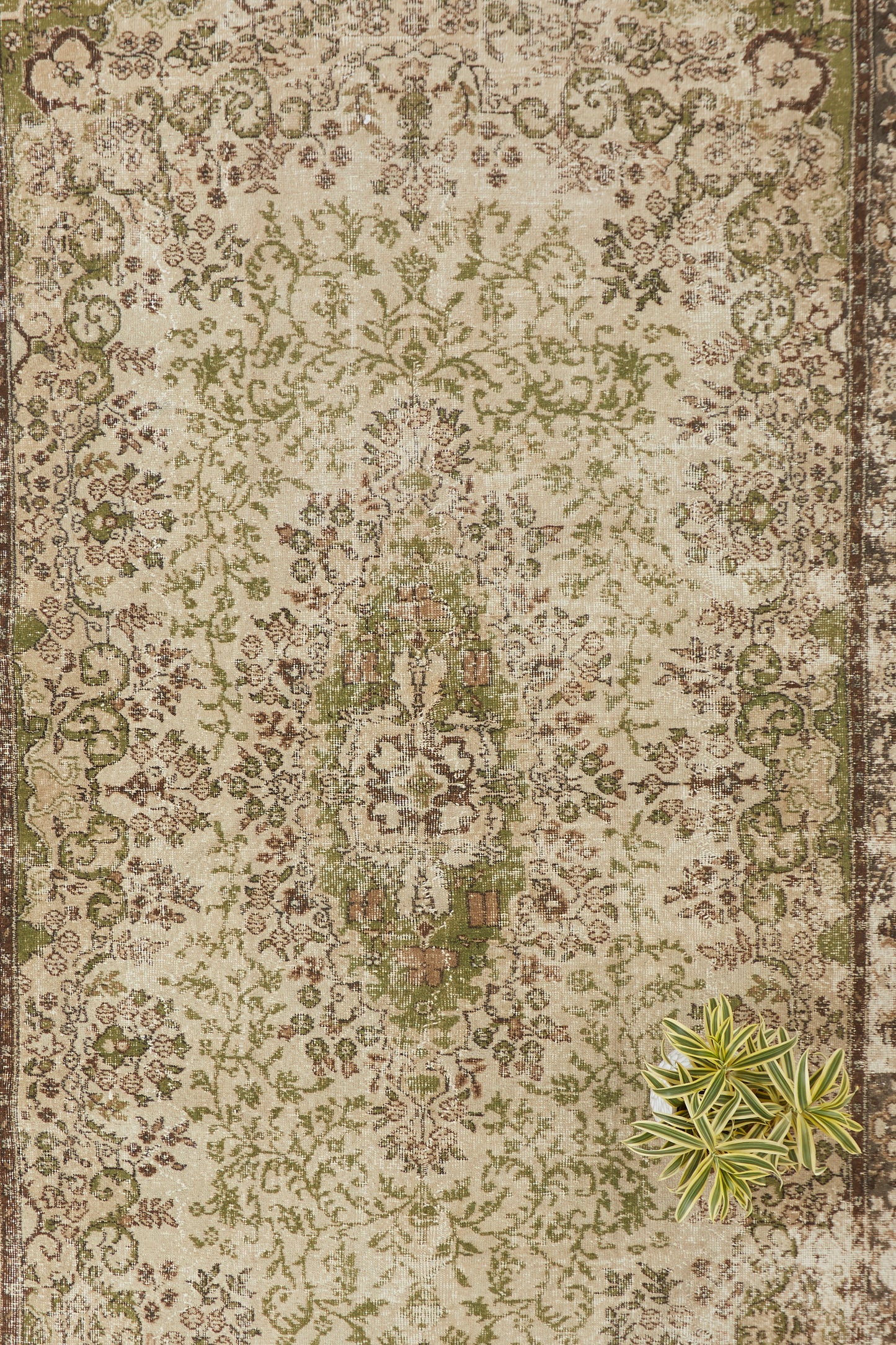 'Aries' Turkish Vintage Area Rug - 6'4" x 10'8" - Canary Lane - Curated Textiles
