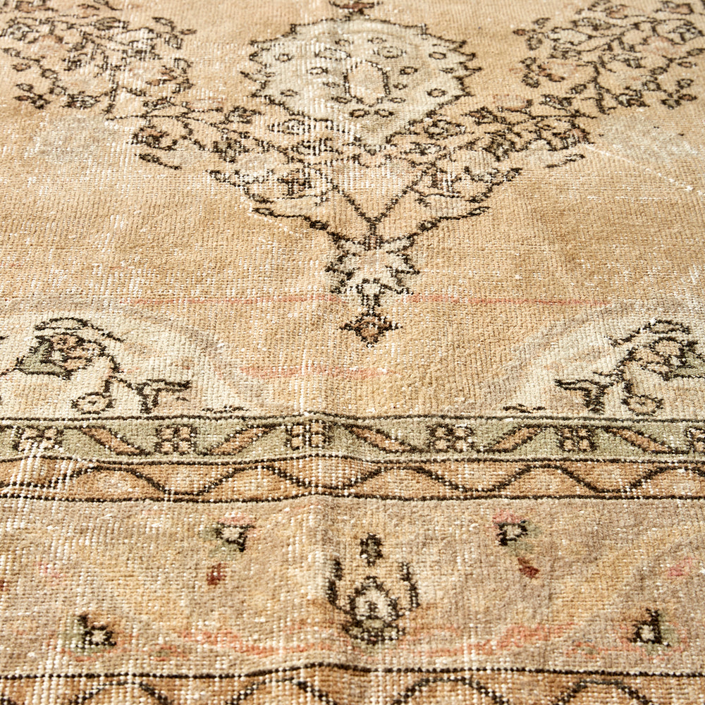 
                  
                    'Lotus' Vintage Persian Rug - 7'6" x 11'3" - Canary Lane - Curated Textiles
                  
                