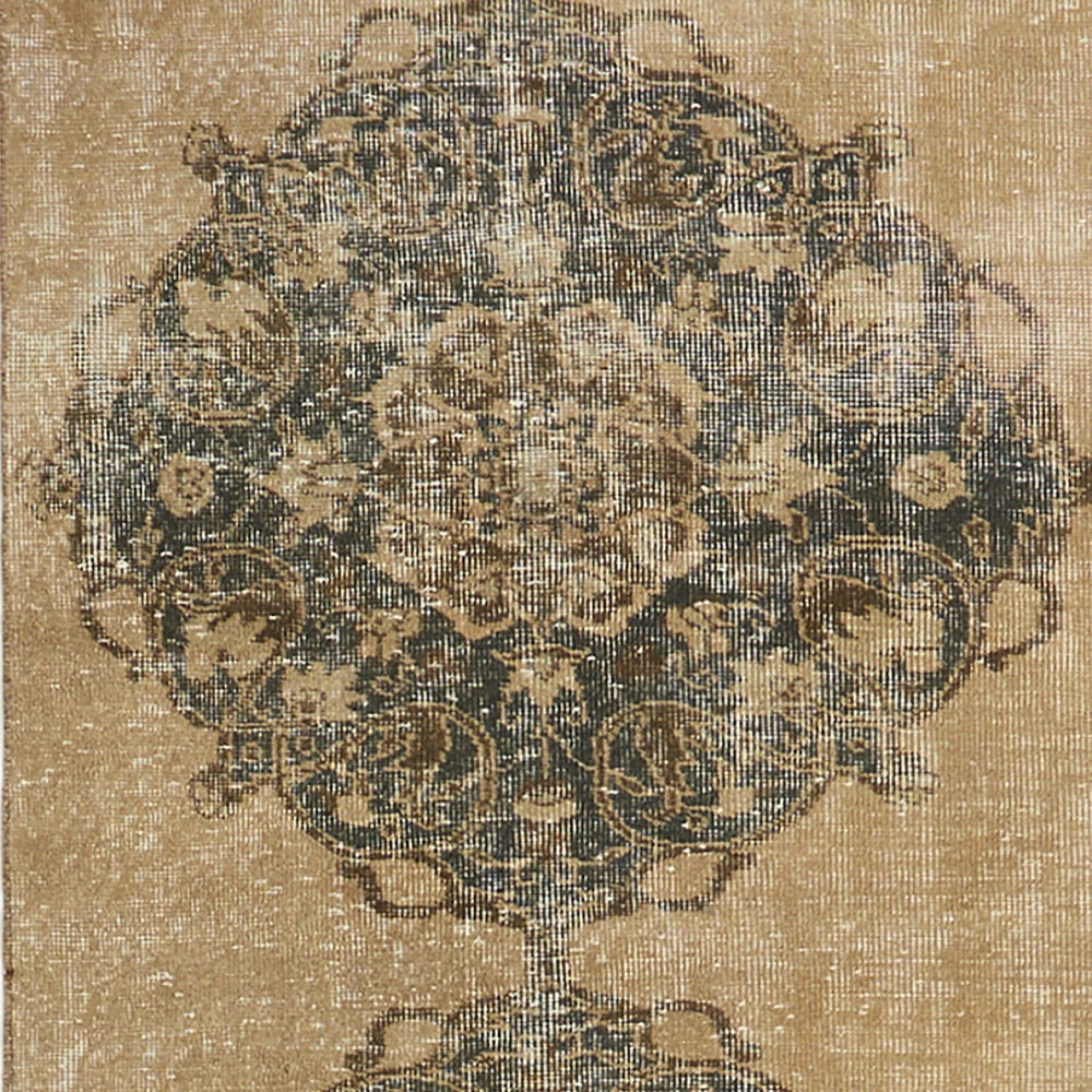 
                  
                    'Accona' Turkish vintage runner- 3'1''x 10'10'' - Canary Lane - Curated Textiles
                  
                