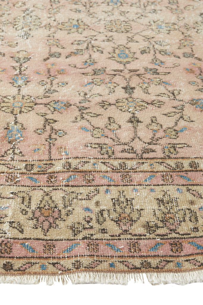 ‘Blossom’ vintage Turkish Rug - 6' x 9'2" - Canary Lane - Curated Textiles