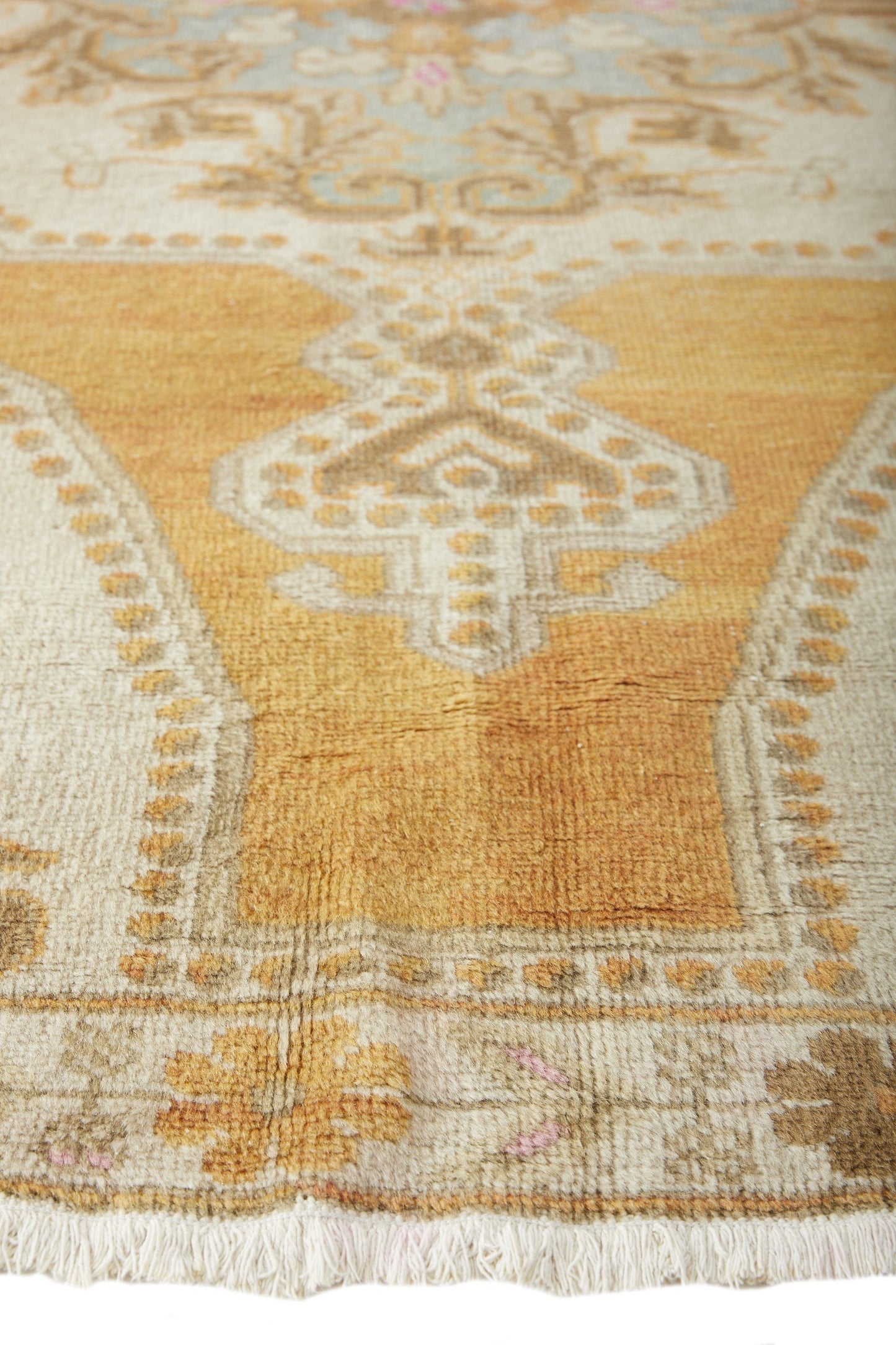 
                  
                    ‘Daydream’ Vintage Turkish Oushak Rug- 4'9" x 7'10" - Canary Lane - Curated Textiles
                  
                