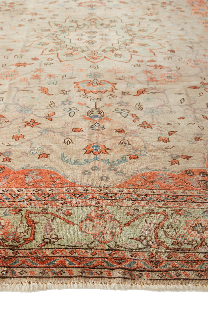 'Chrysanthemum' Vintage Persian Rug - 6'5" x 8'8" - Canary Lane - Curated Textiles