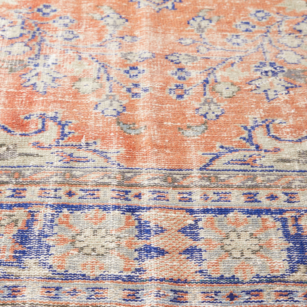 
                  
                    'Sagittarius' Turkish Vintage Area Rug - 7'10" x 11'2" - Canary Lane - Curated Textiles
                  
                