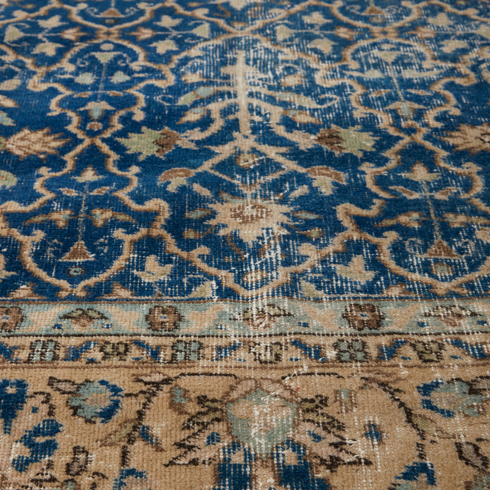 
                  
                    'Pisces' Turkish Vintage Area Rug - 6'11" x 10' - Canary Lane - Curated Textiles
                  
                